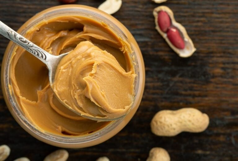 Why Do Dogs Like Peanut Butter? Here's Why They Are Crazy About It ...